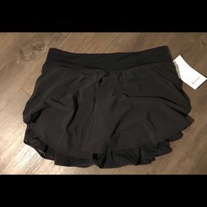 Lululemon Women’s Skirt